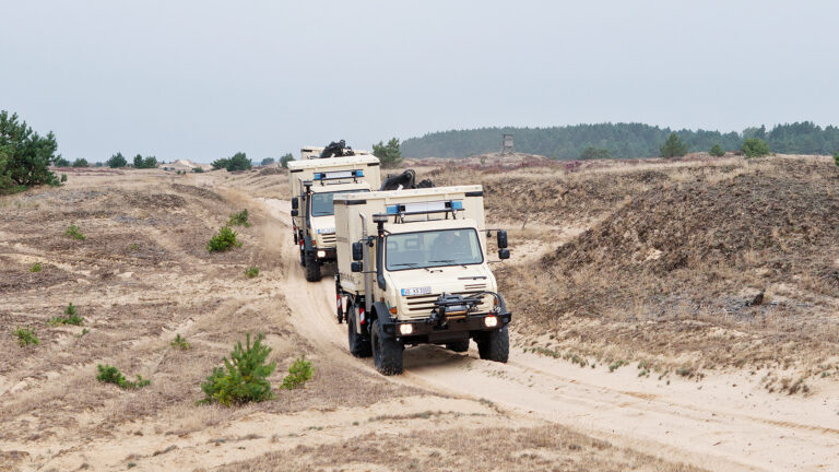 Mercedes-Benz Unimog U 4000/U 5000