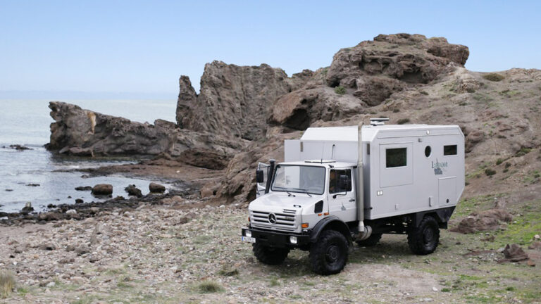 Mercedes-Benz Unimog U 4000/U 5000